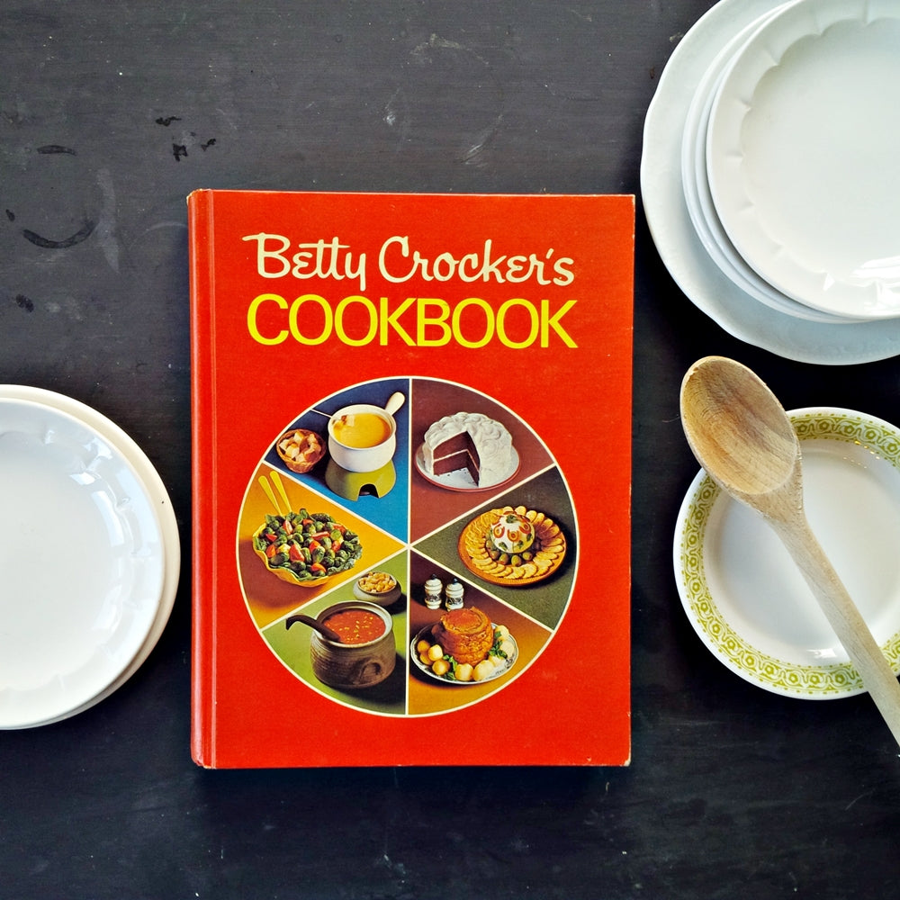 Betty Crocker's Cookbook 1972 Edition, 17th Printing with Special Se