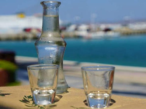 Cretan Raki / Tsikoudia