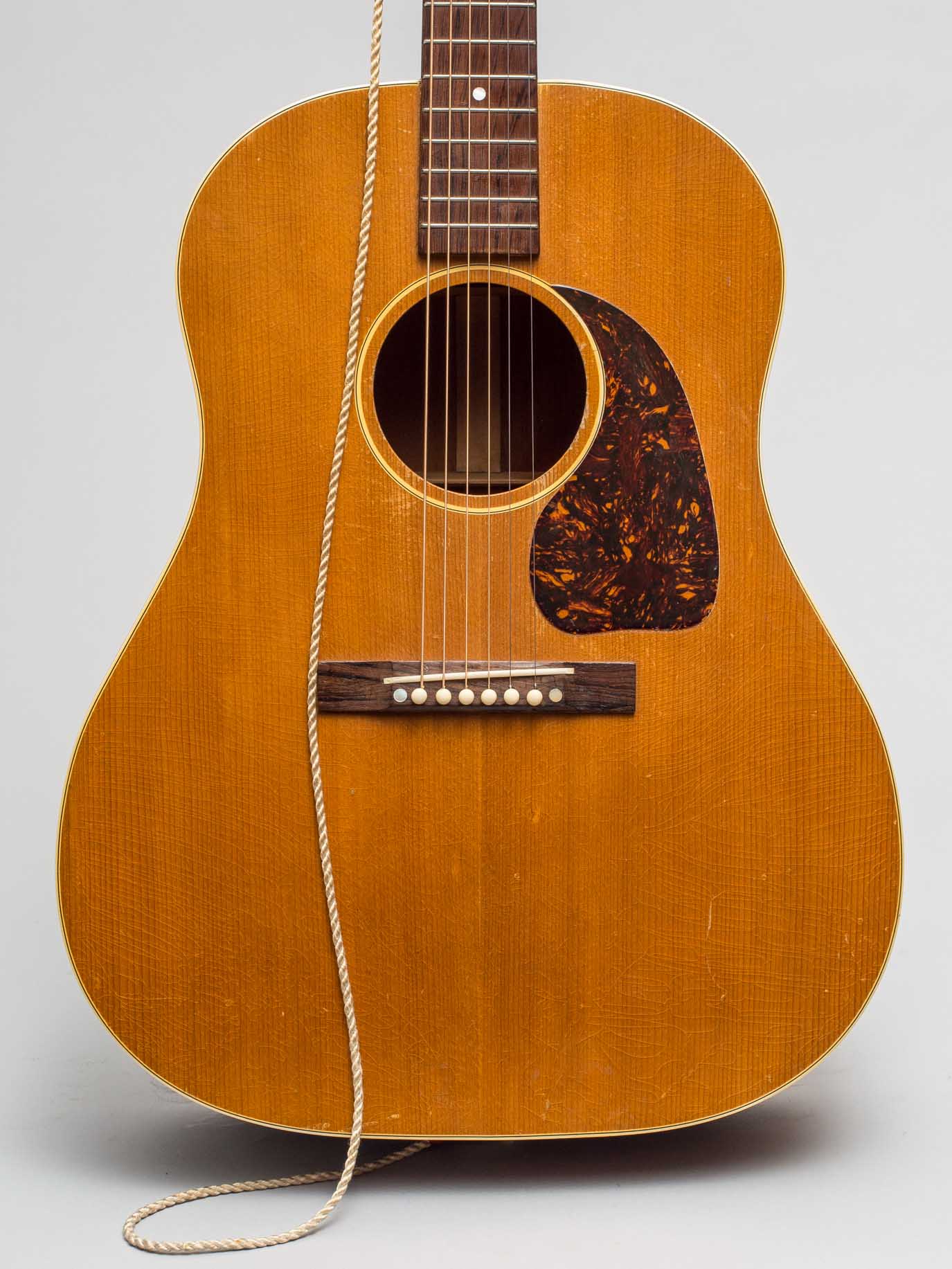 gibson j 50 deluxe