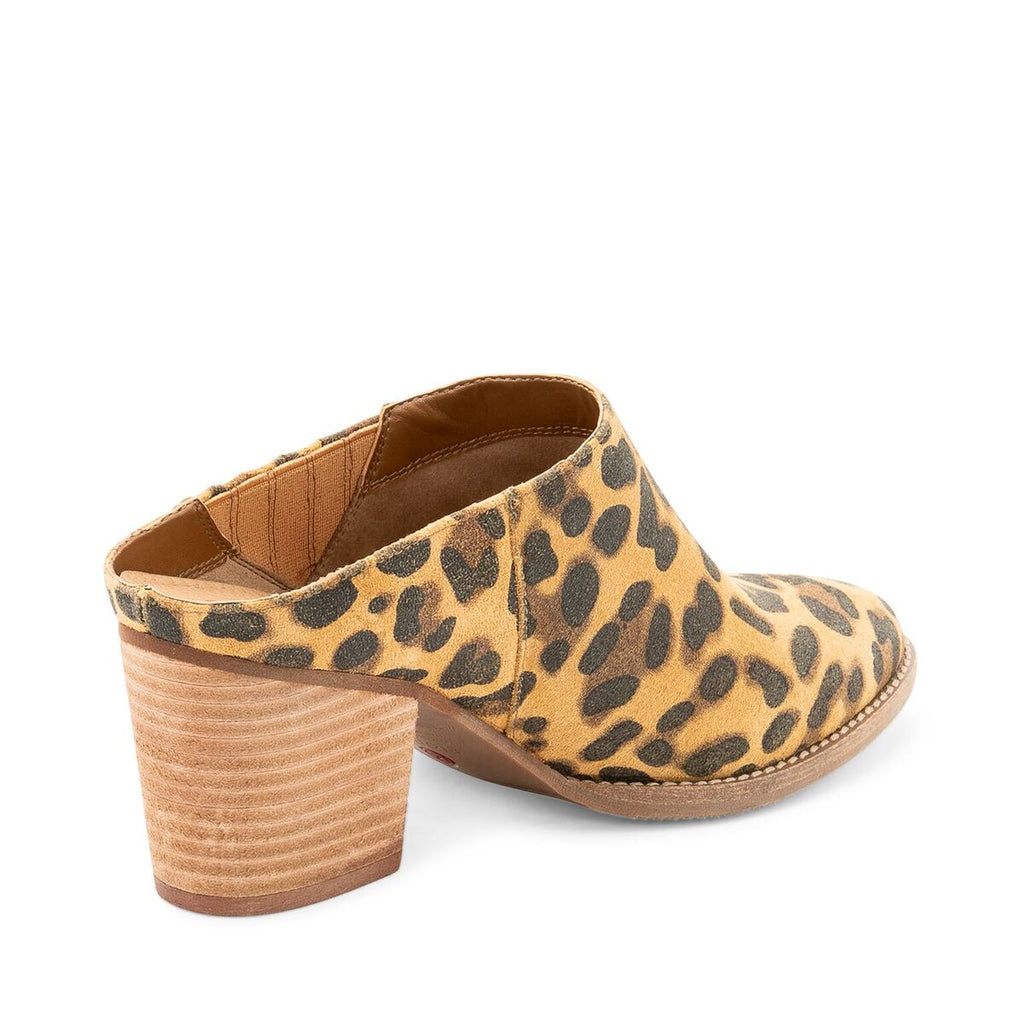 blondo leopard booties