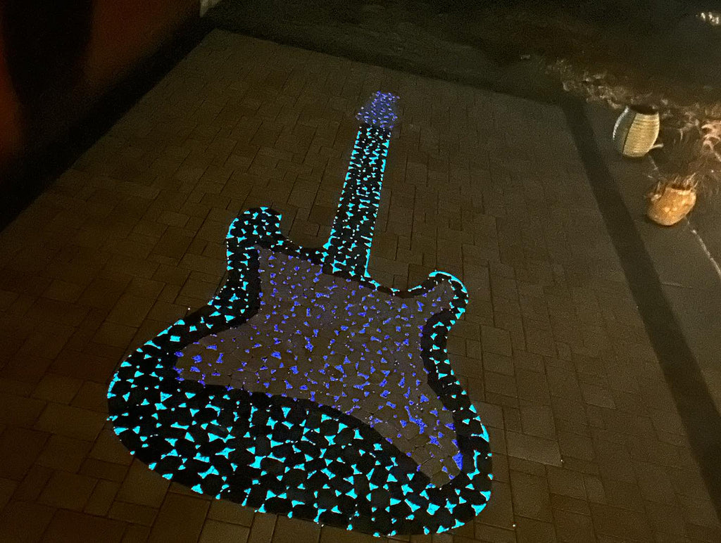 Glowing Guitar