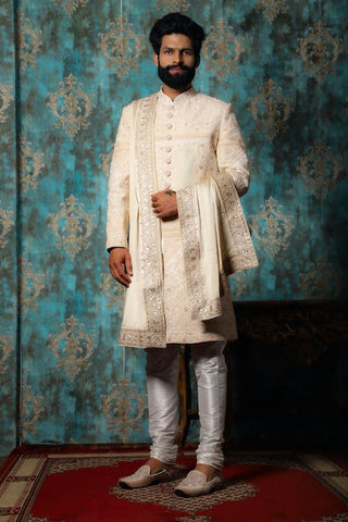 Wedding outfit for men