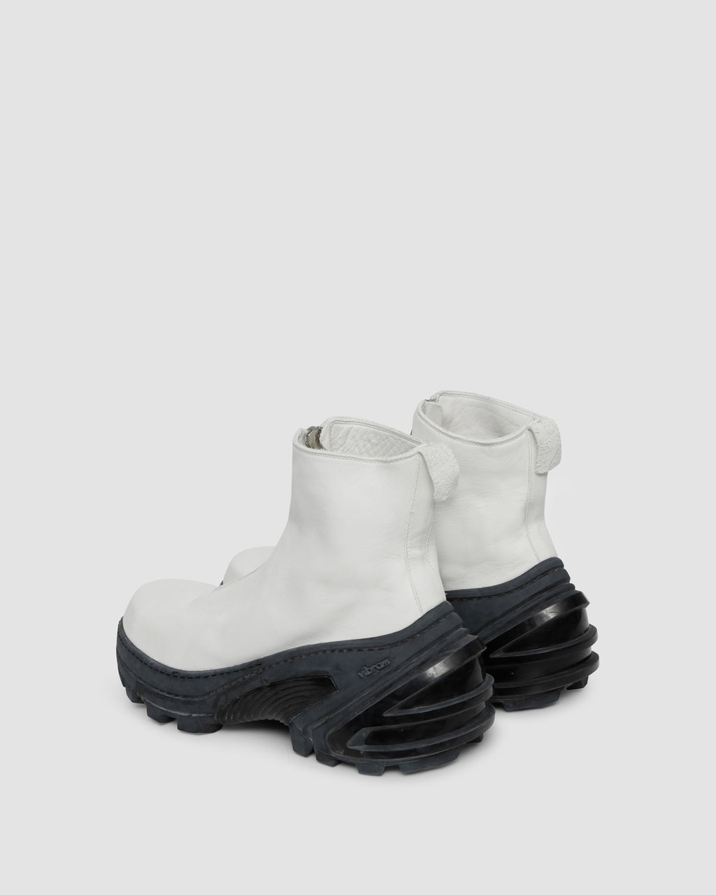 vibram snow boots