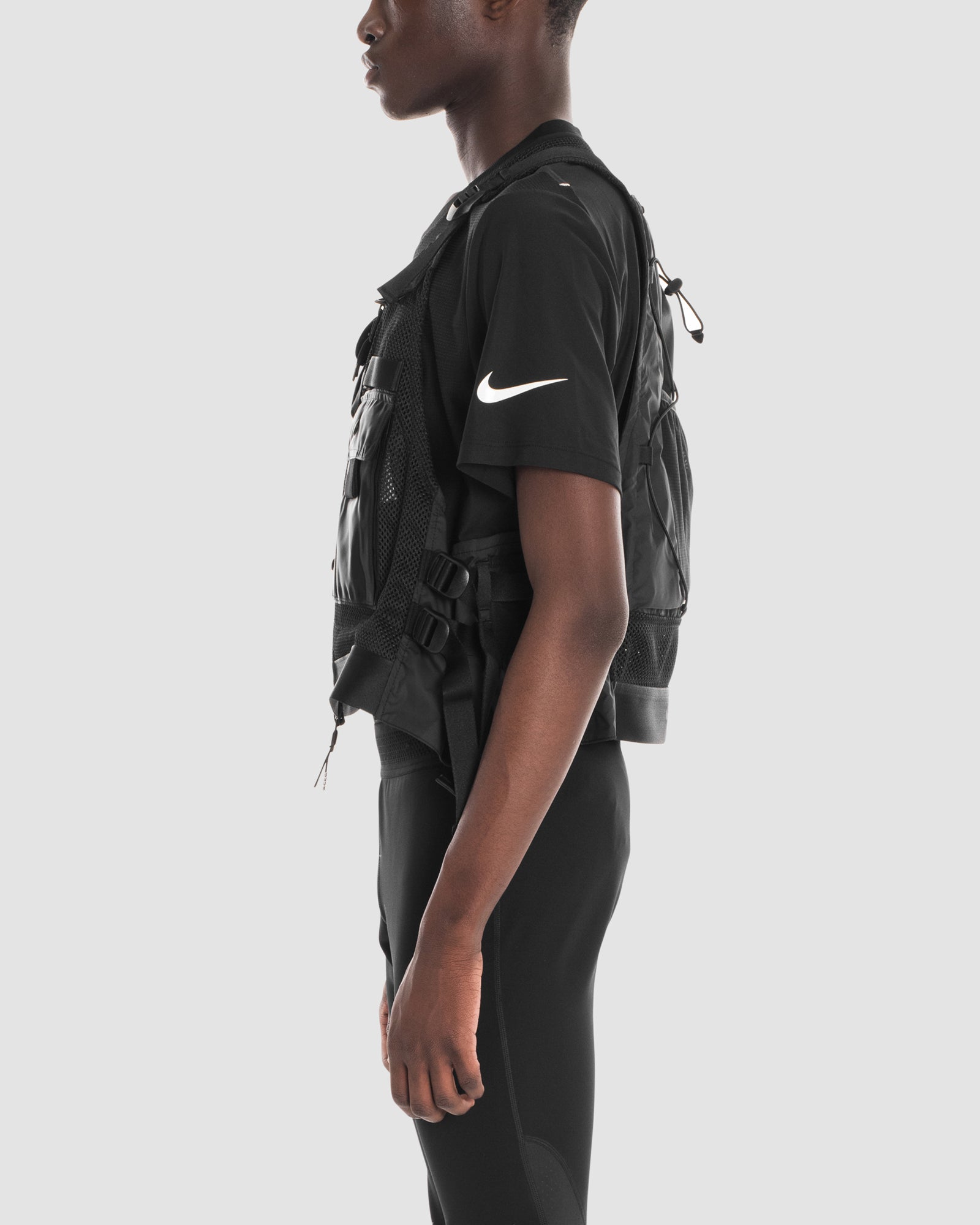 nike utility vest black