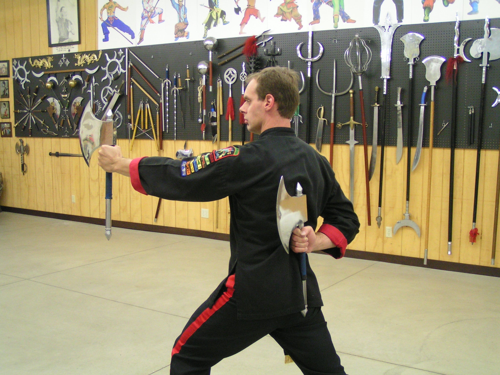 Amazing 3 Sectional Staff of Traditional Chinese Kung Fu 