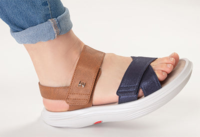 kybun Melano Blue-Brown sandal on foot