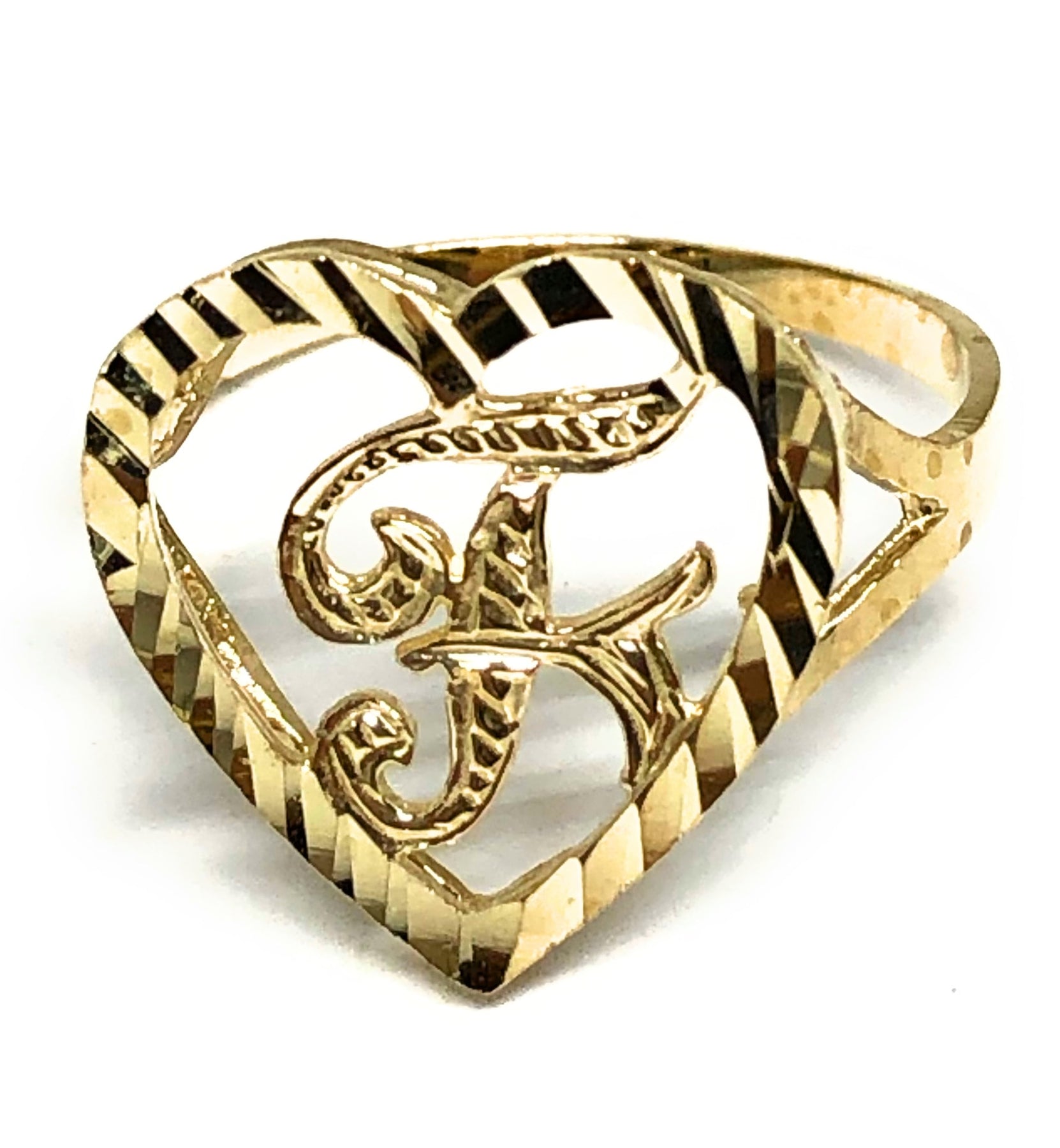 14K Yellow Gold Bujukan Diamond Q Initial Signet Ring | Shop 14k Yellow Gold  Bujukan Rings | Gabriel & Co