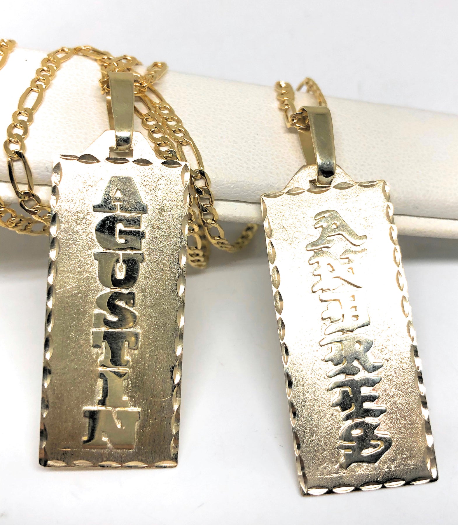 10k Solid Gold Yellow Custom Nameplate Pendant Necklace with Chain