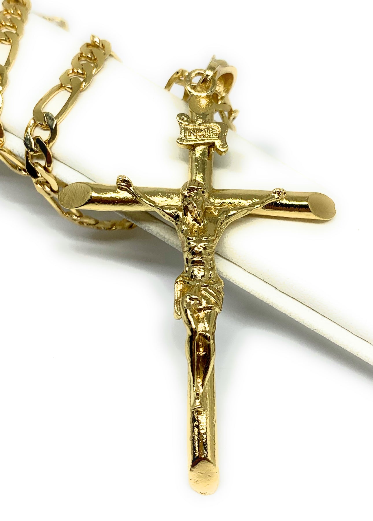 Chapado en oro de Tri-Color de la Doble Cruz de Jesús Crucifijo De 24" Fran & Co Jewelry