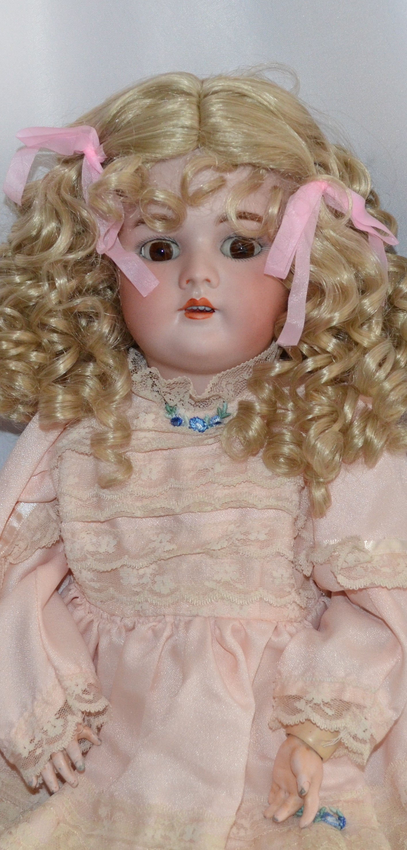 vintage bisque dolls