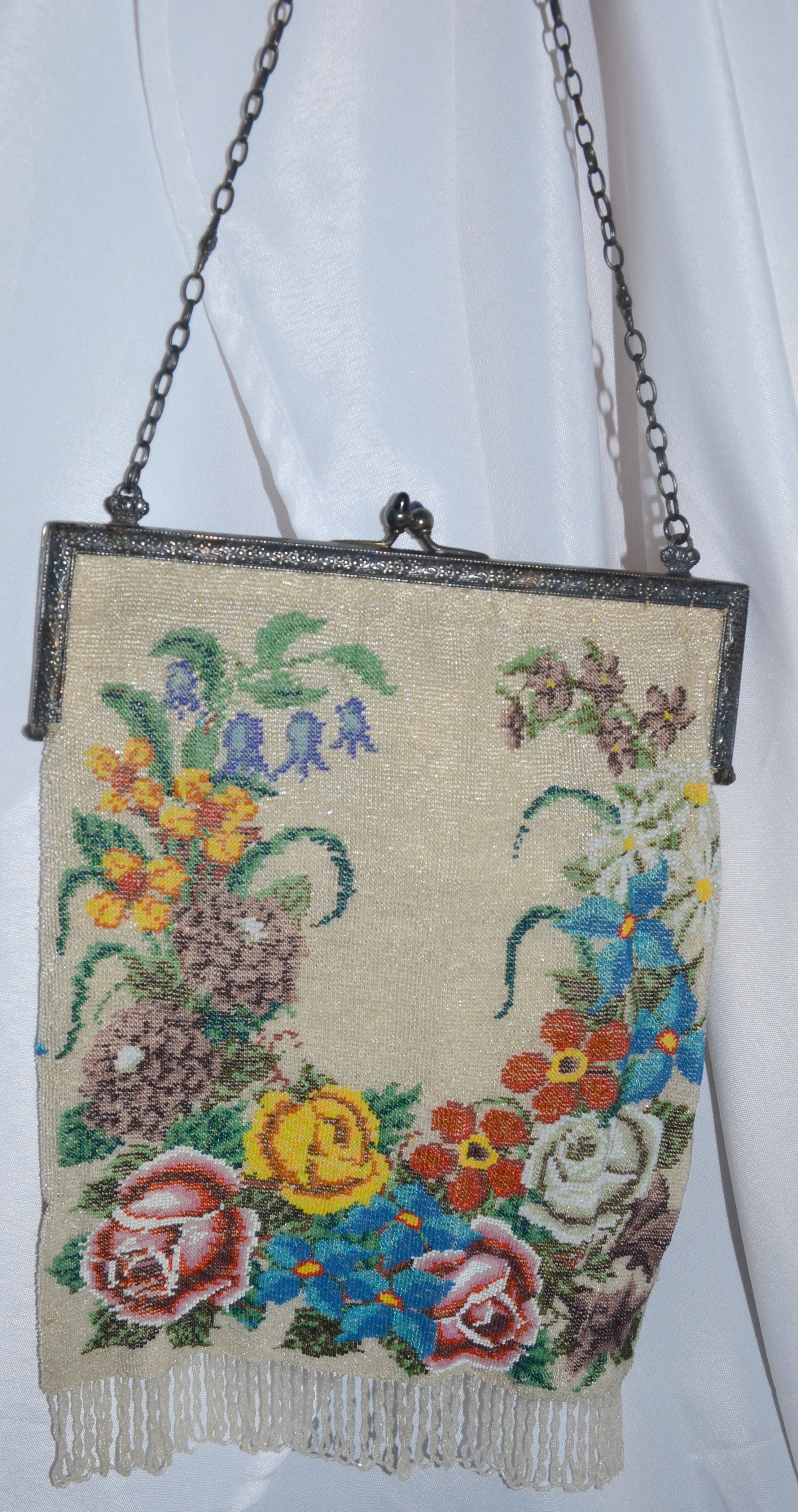 Handmade Victorian Purse - ChristiesCurios