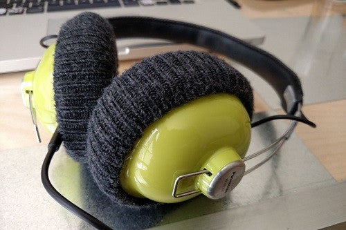 beats headphone pads peeling