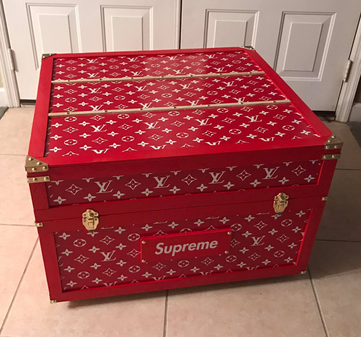 Giant Custom Shoe Boxes & More – Giant Shoe Boxes