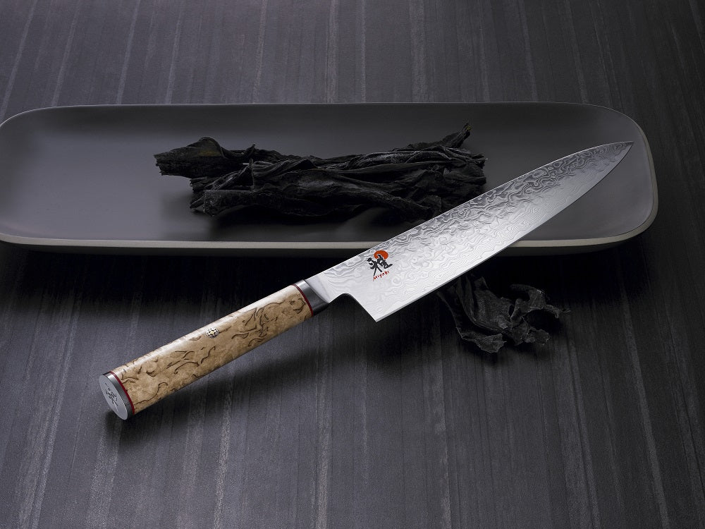 A Beginner's Guide To The Best Steel For Knives