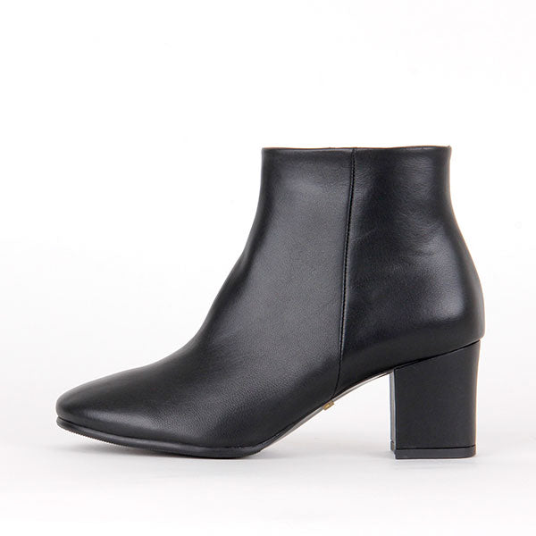 Petite Ladies Classic Mid Heel Black leather Ankle Boots Glamme by ...