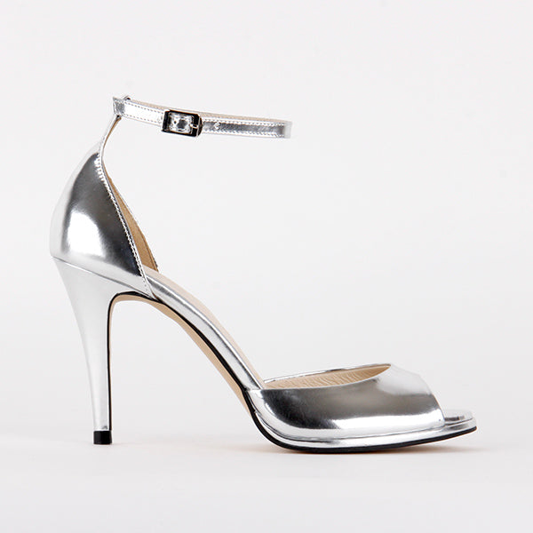 size 2 silver heels