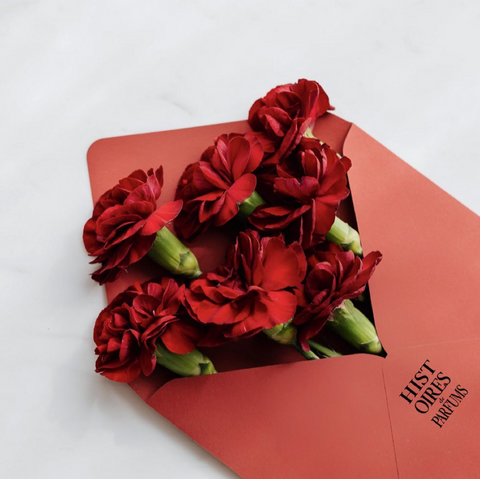 Roses in Envelope | Histoires de Parfums