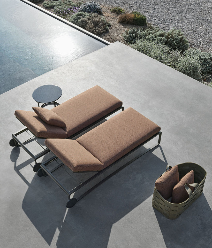 molteni&c guell outdoor furniture sunbed casa design boston