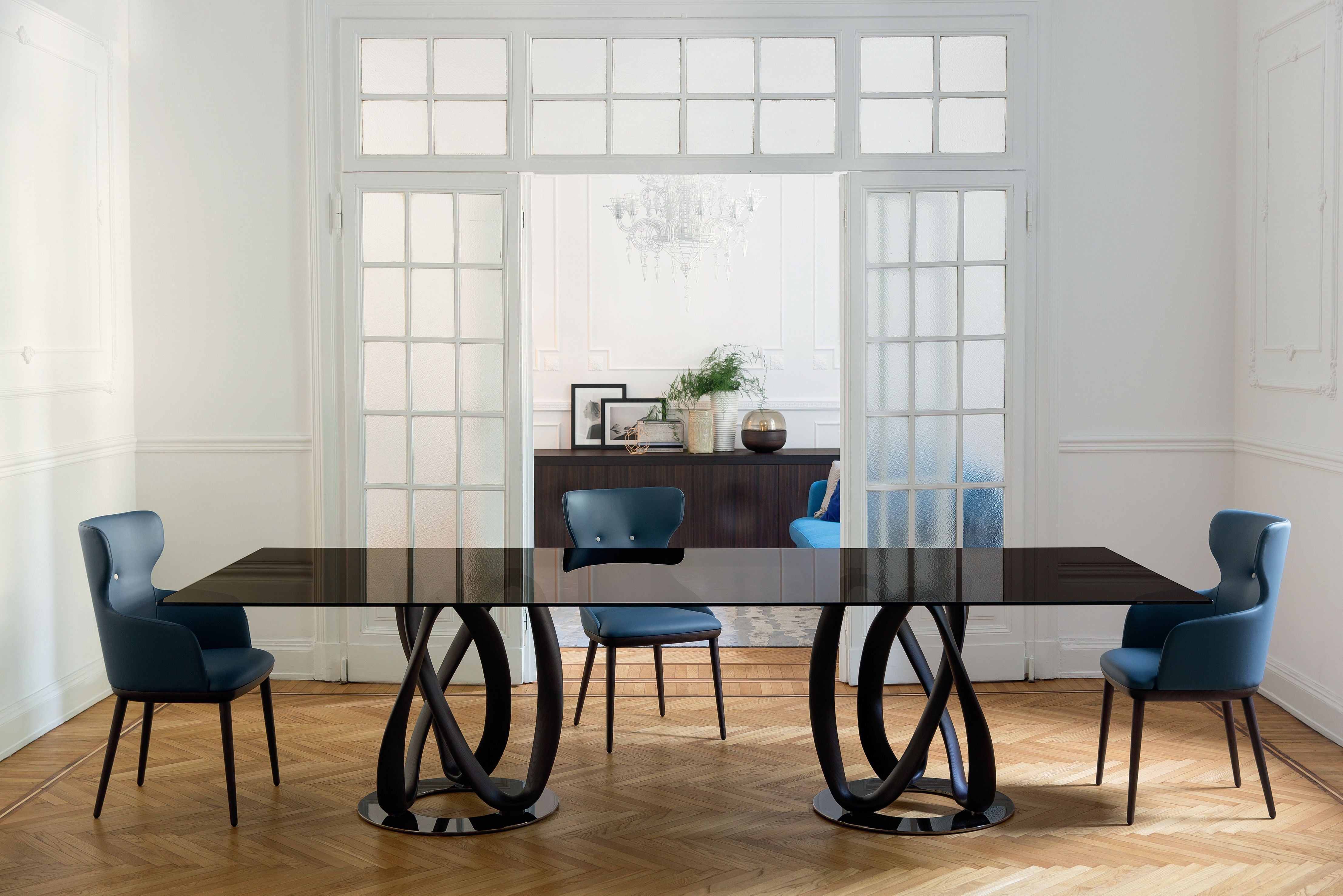 Porada Infinity Dining Table