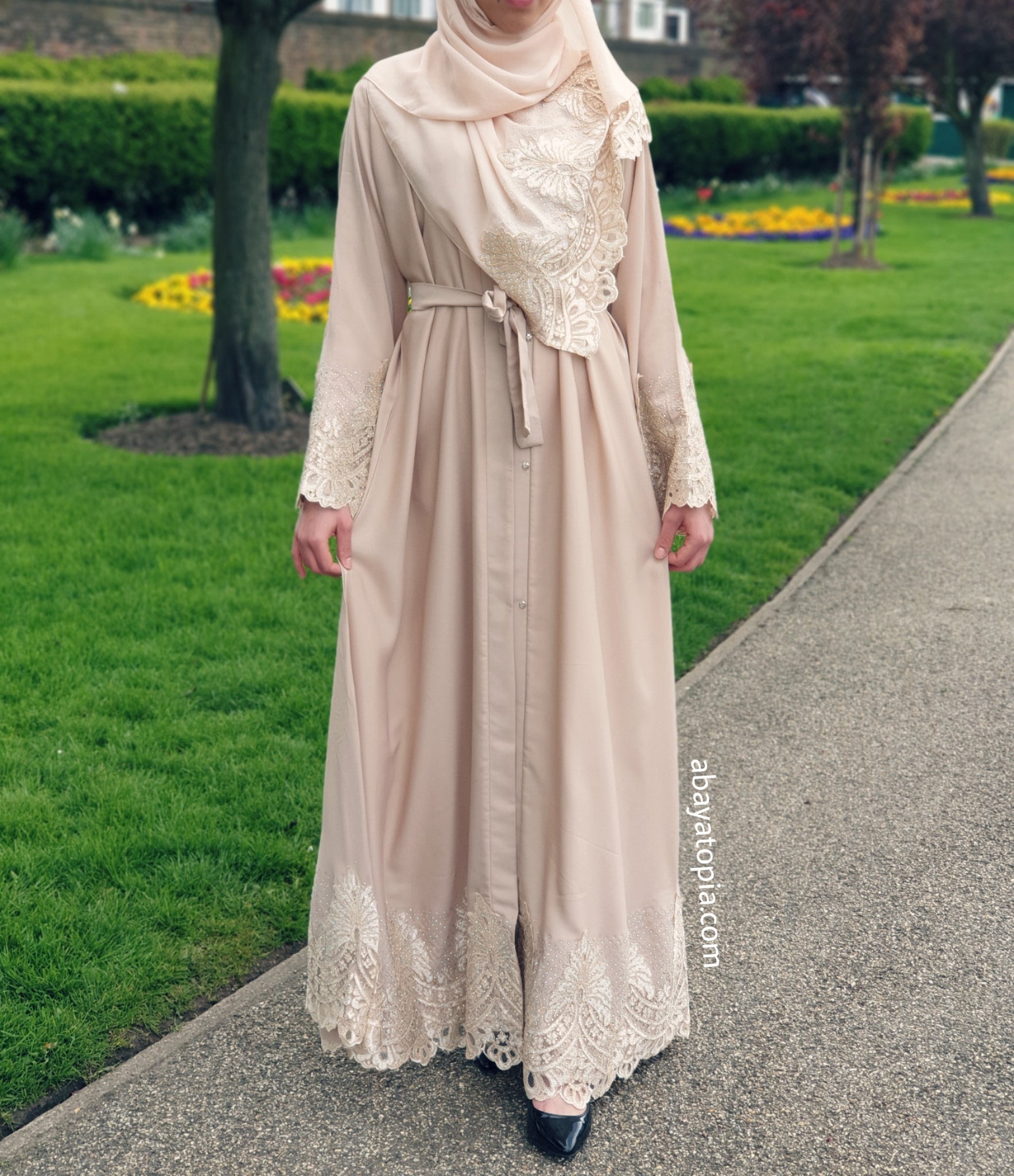 Noor Cream Lace Abaya