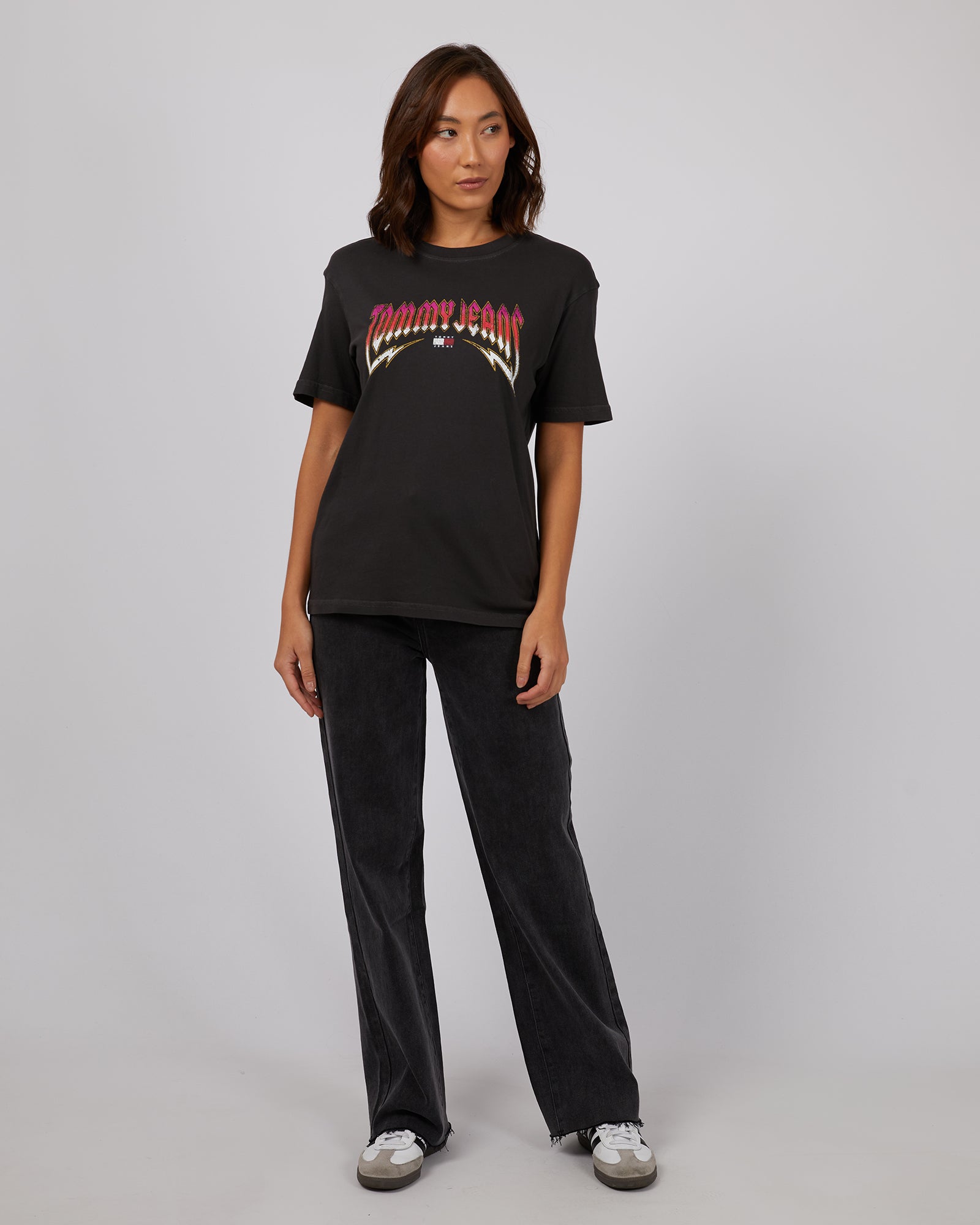 Tommy Hilfiger Oversized Crop Luxe Tee - Tommy Jeans 2024, Buy Tommy  Hilfiger Online