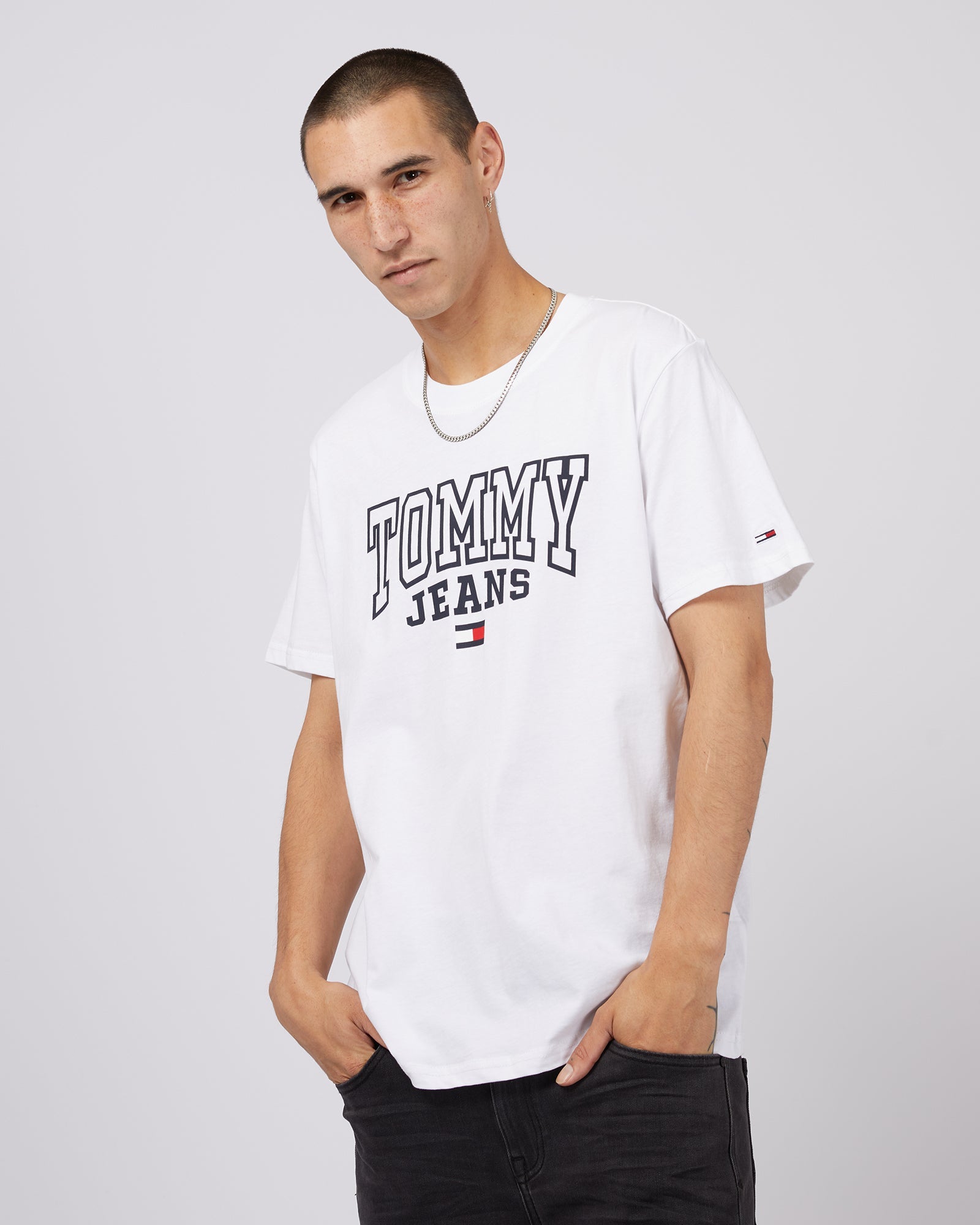 Tjw Cls Pop Badge Tee White | Buy Online | Edge Clothing