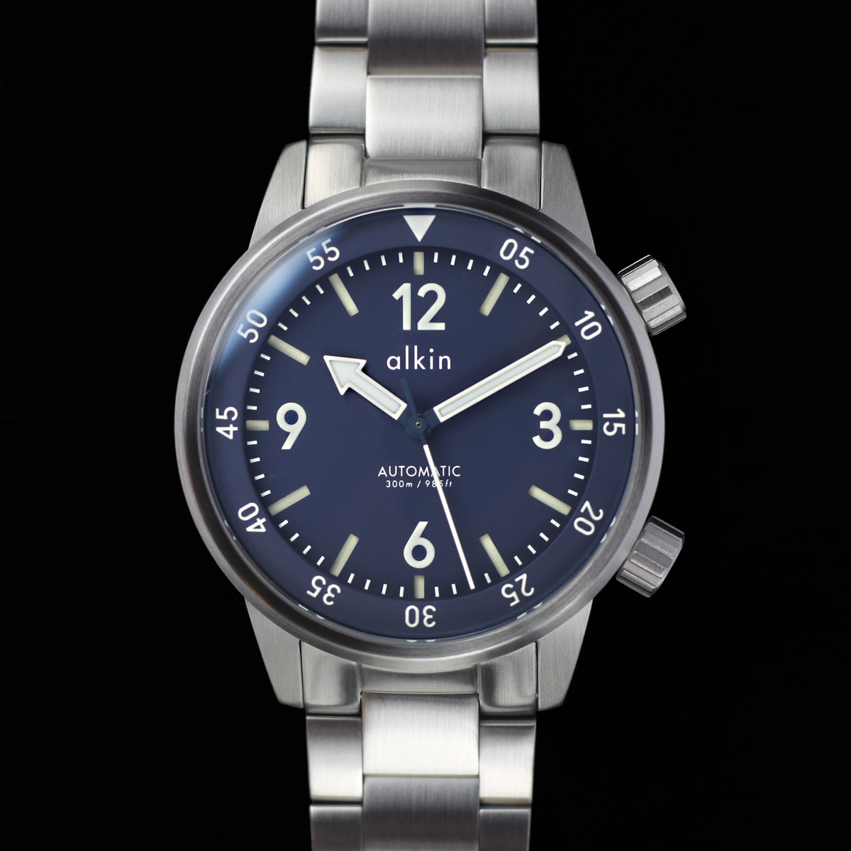 M2BlueDial_1200x.jpg