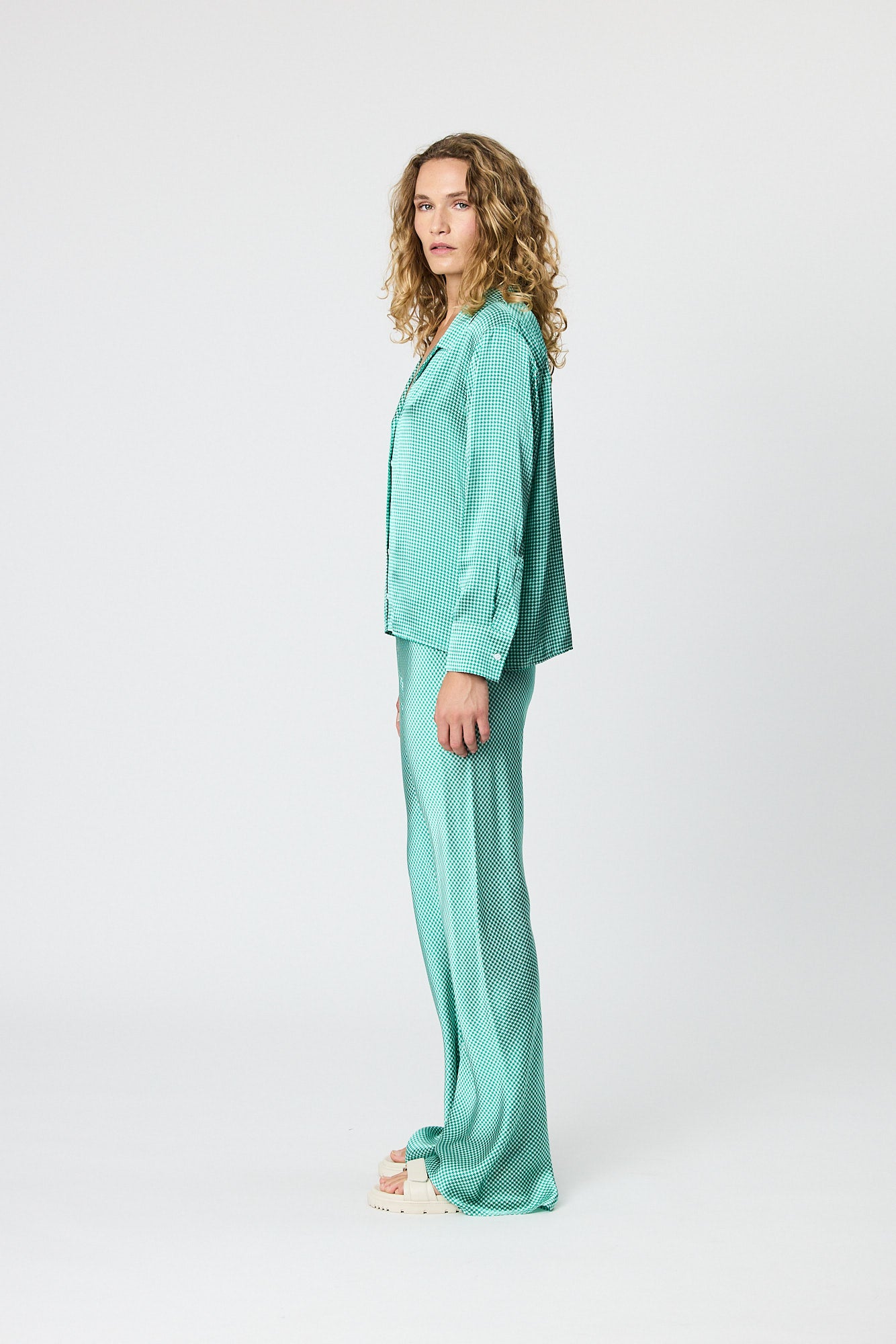 Next Up Emerald Green Houndstooth Blazer – Shop the Mint