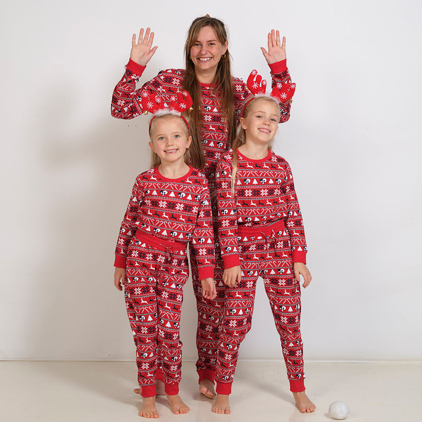 Se Julepyjamas Rød - Børn. hos Jule-Sweaters.dk