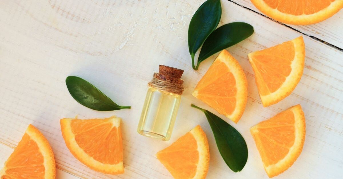 Uses and Health Benefits of Orange Essential Oil