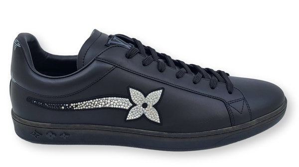 Shop Louis Vuitton MONOGRAM 2022 SS Rivoli sneaker (1A8EB5) by
