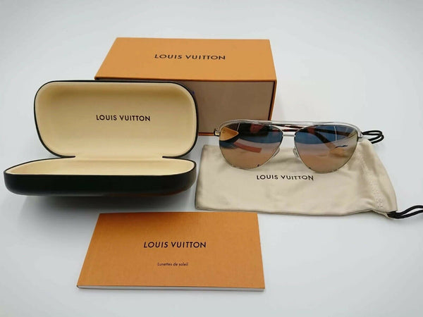 Louis Vuitton Women's Black Niagara Sunglasses Z2355W – Luxuria & Co.