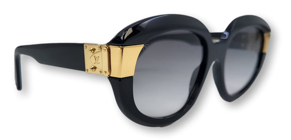 Louis Vuitton My Monogram Cat Eye Sunglasses Black Acetate. Size E