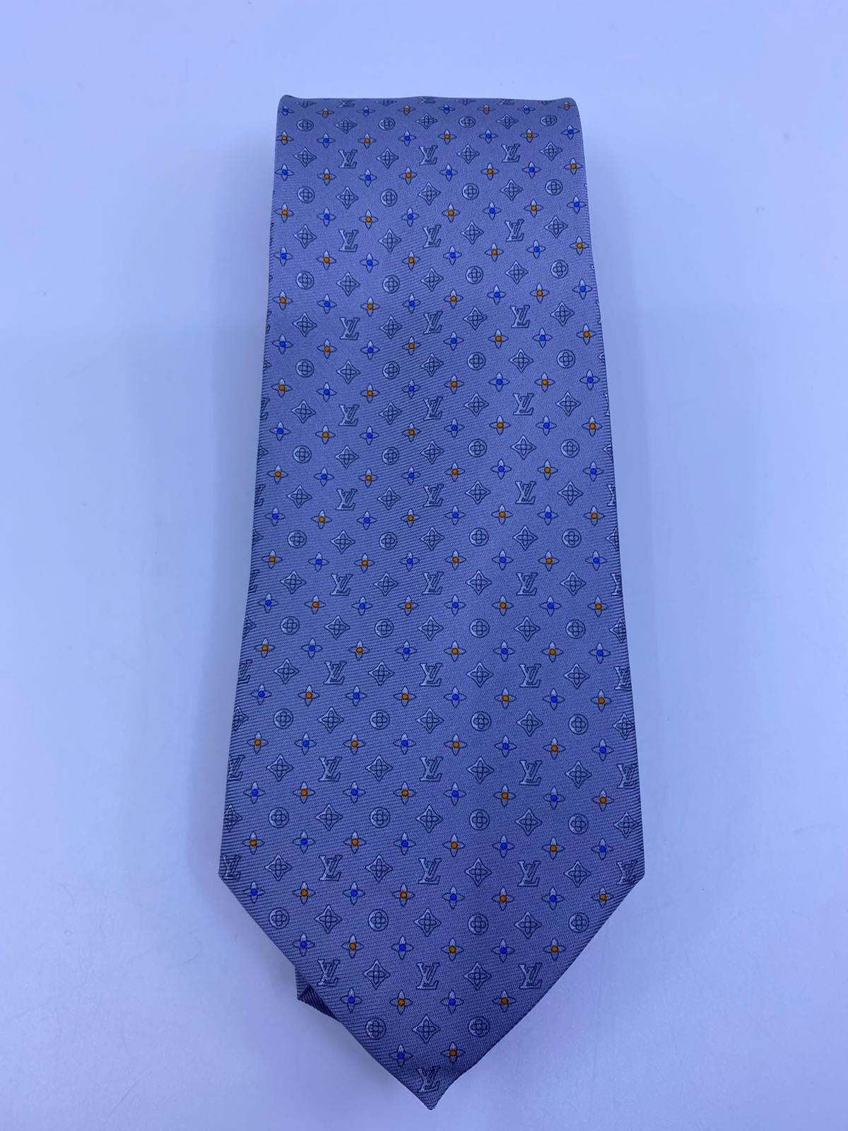 Louis Vuitton Men's Light Blue 100% Silk Monogram Tie – Luxuria & Co.