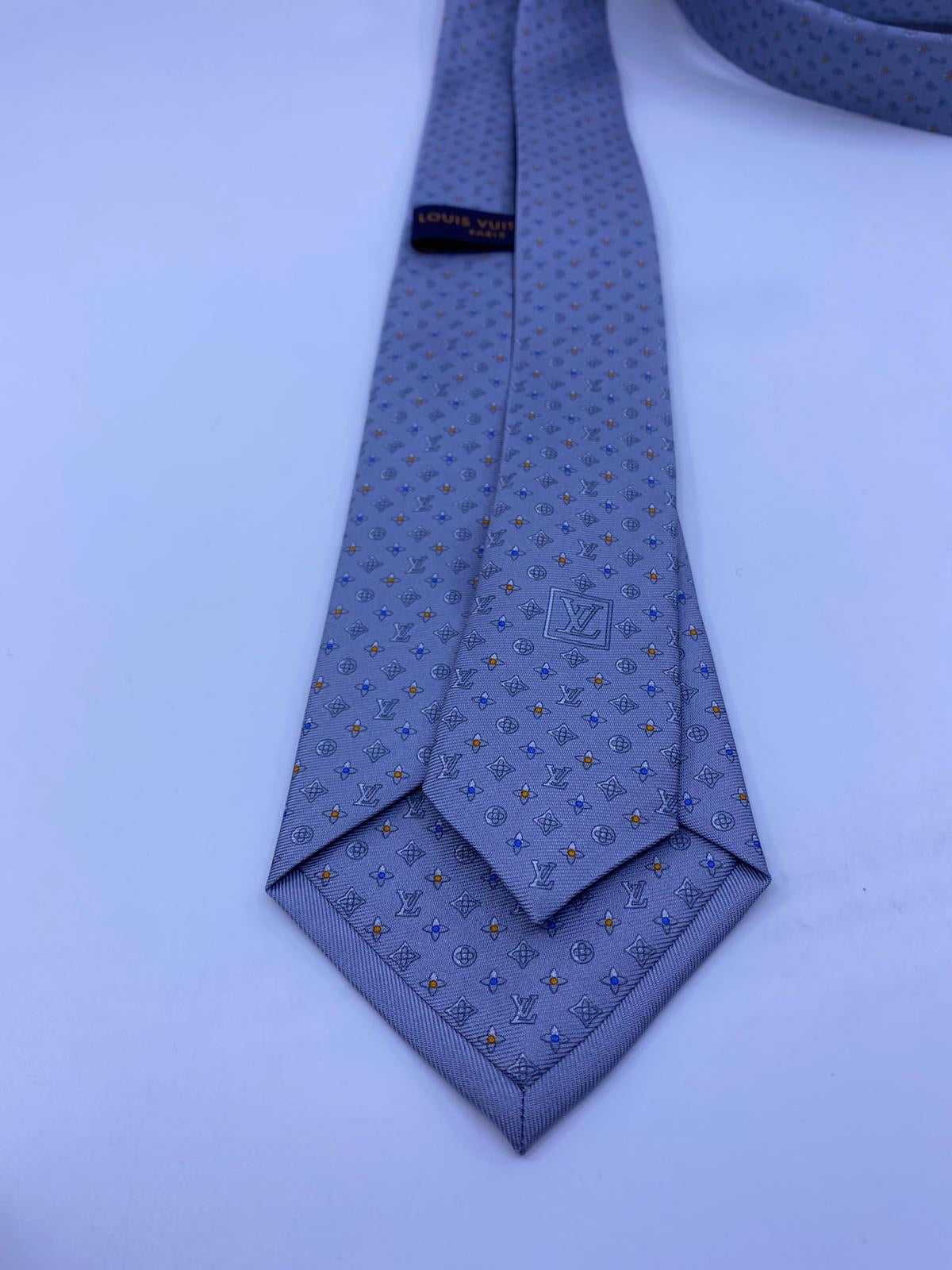 Louis Vuitton Men's Light Blue 100% Silk Monogram Tie – Luxuria & Co.