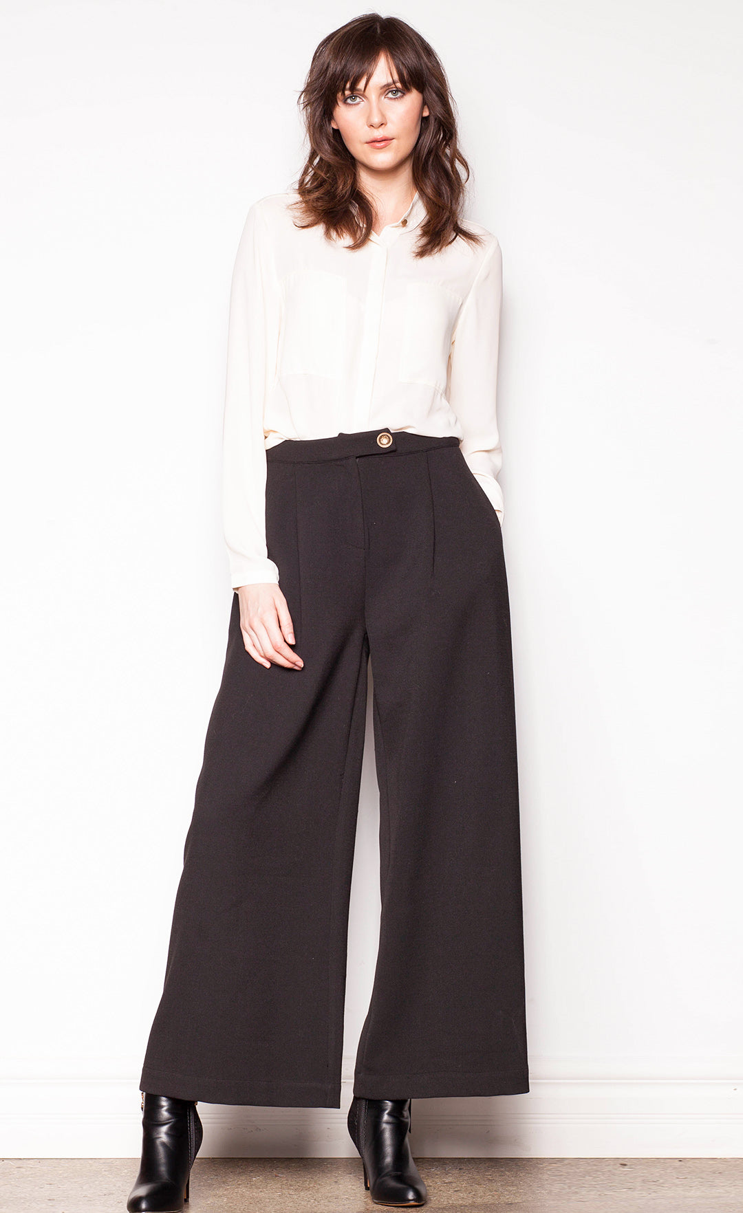 The Group by Babaton ARROW PANT  Aritzia CA