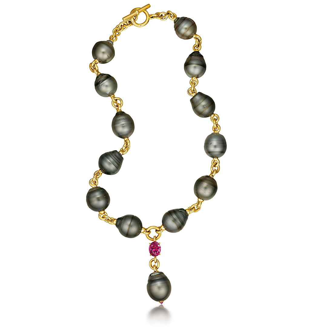 Y-Necklace_Blk-Pearl-Pink-Sapphire_08_REV-22_b074a3ec-0edf-4b5a-910b-23627d2d567f