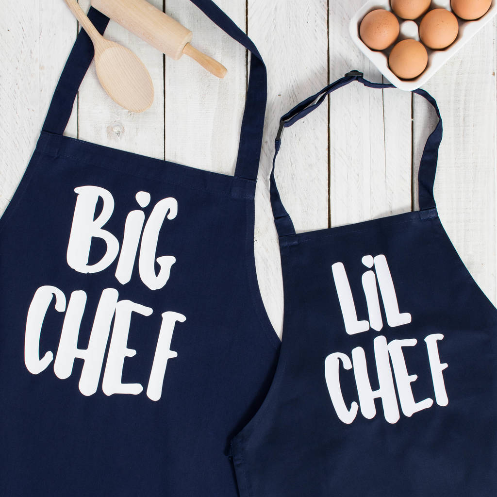 matching aprons for couples