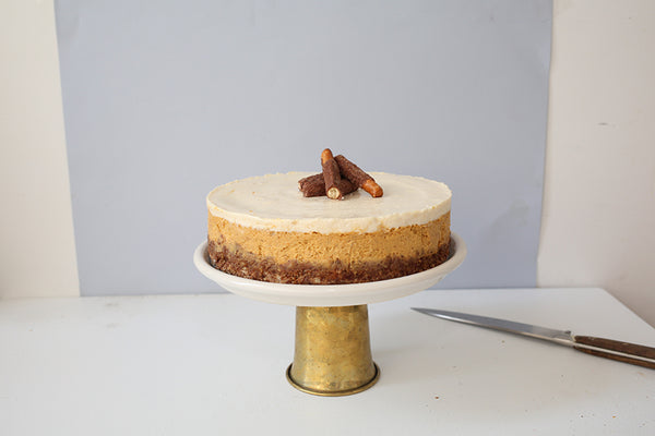 Cinnamon Sugar Pretzel Crusted Pumpkin Cheesecake for Thanksgiving