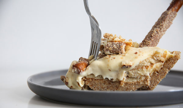 Banana Pudding Pie With Toffee Pretzels