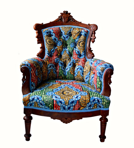 Victorian walnut armchair by Entian Vintage