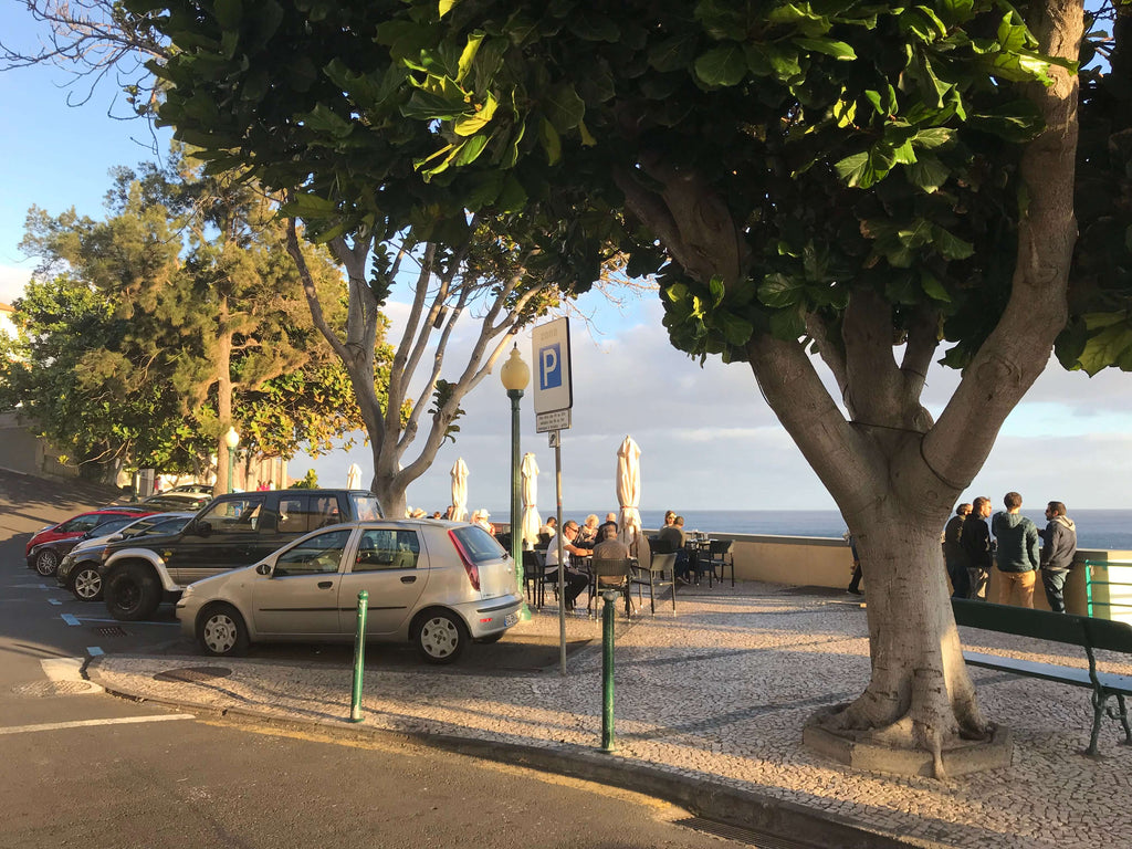 Totte | ポルトガル・マデイラ島の絶景カフェ＆バー