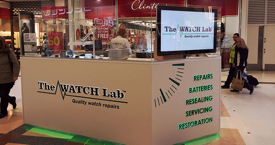 Indoor Wall-Mounted Digital Signage
