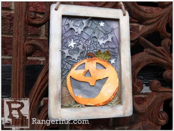 Jack-O-Lantern Wall Hanging by Audrey Pettit | www.rangerink.com