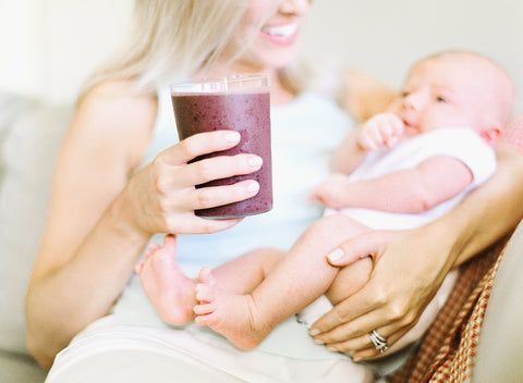 Ingredients for the perfect breastfeeding smoothie - Majka