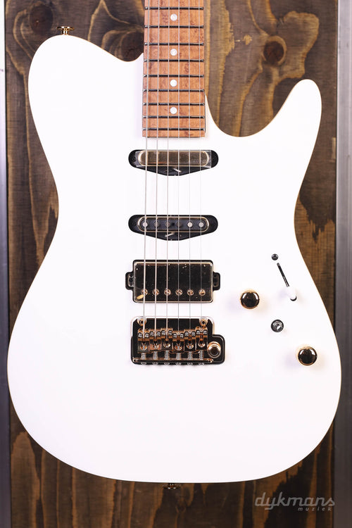 Ibanez LB1-WH Lari Basilio Signature White