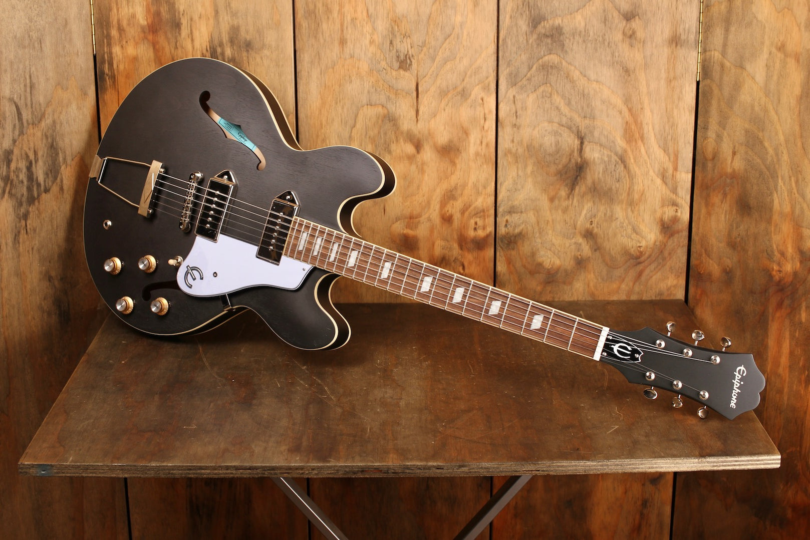 black epiphone casino with ebony fretboard