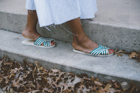 unravel-co-handwoven-straw-Philippines-green-striped-sandal