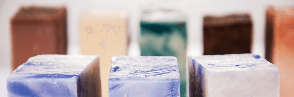 How to Color Homemade Soap With Mica Powder • New Life On A Homestead