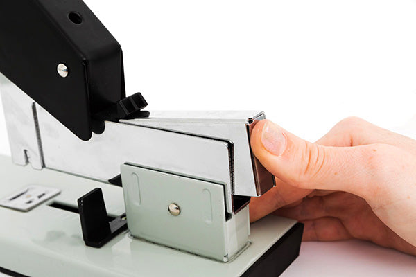 how to put together a stapler